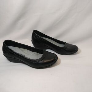 Hush Puppies Black Leather Slip On Ballet Flats w/ braided detail